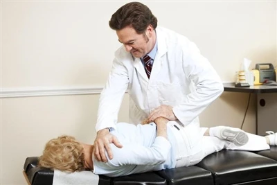 טיפול כירופרקטי: הפוך למוביל בתעשייה כמו The Joint Corp, Aspen Medical Products ומרכז קהילתי מגן ...